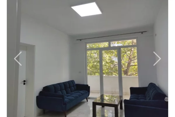 Shtepi me qera Apartament ne Tirane, 2+1, Mobilimi E mobiluar, Pagesa 60,000  Leke.