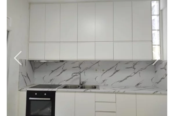 Shtepi me qera Apartament ne Tirane, 2+1, Mobilimi E mobiluar, Pagesa 60,000  Leke.
