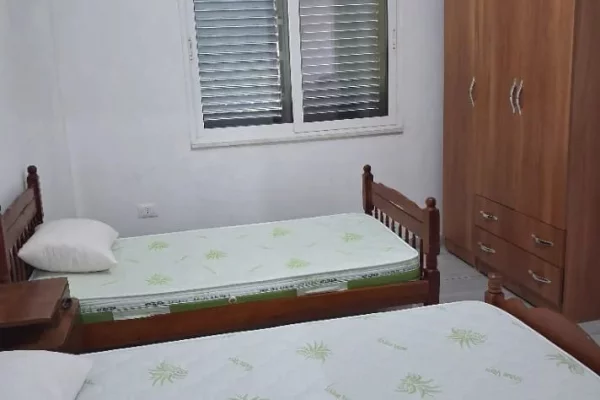 Jepet Me Qera Apartament 2+1+2 Ballkone, Ne Allias