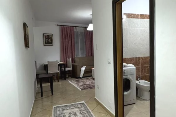 Jepet Me Qera Apartament 1+1+1 Ballkon, Ne Astir