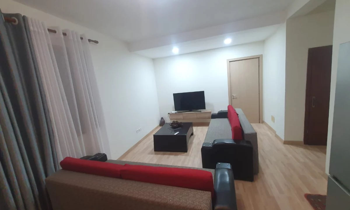 Shtepi me qera Apartament ne Tirane, 1+1, Mobilimi E mobiluar, Pagesa 45,000  Leke.