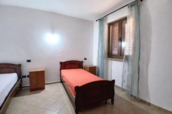 Shtepi me qera Shtepi Private ne Tirane, 2+1, Mobilimi E mobiluar, Pagesa 40,000  Leke.