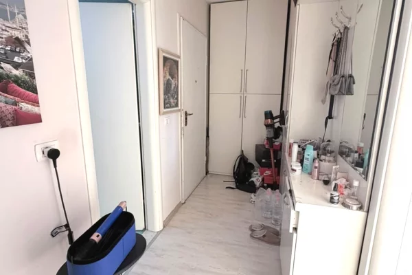 Shtepi me qera Apartament ne Tirane, 1+1, Mobilimi E mobiluar, Pagesa 55,000  Euro.