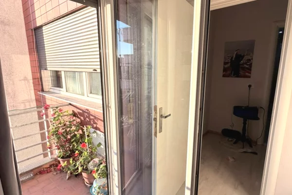 Shtepi me qera Apartament ne Tirane, 1+1, Mobilimi E mobiluar, Pagesa 55,000  Euro.