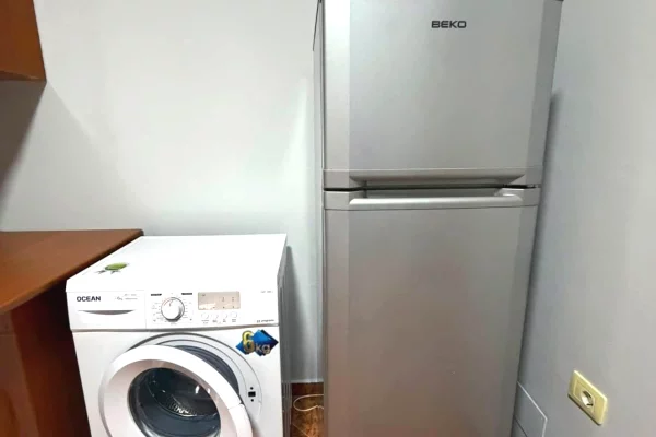 Shtepi me qera Apartament ne Tirane, 1+1, Mobilimi E mobiluar, Pagesa 45,000  Leke.