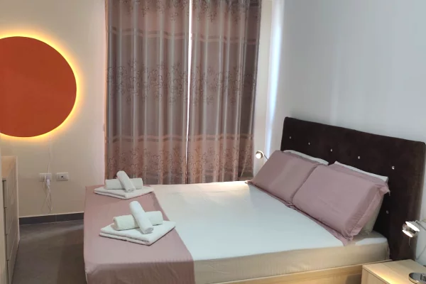 Shtepi me qera Apartament ne Tirane, 1+1, Mobilimi E mobiluar, Pagesa 57,000  Leke.