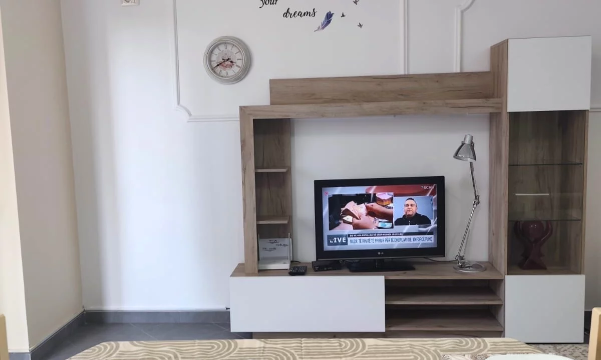 Shtepi me qera Apartament ne Tirane, 1+1, Mobilimi E mobiluar, Pagesa 57,000  Leke.