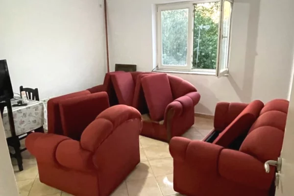 Jepet Me Qera Apartament 2+1+1 Ballkon, Brryli