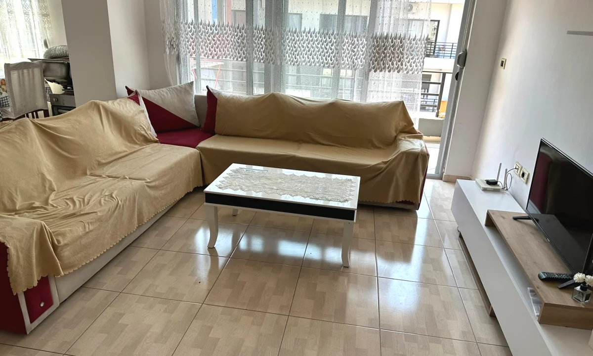 Shtepi me qera Apartament ne Tirane, 2+1, Mobilimi E mobiluar, Pagesa 60,000  Leke.