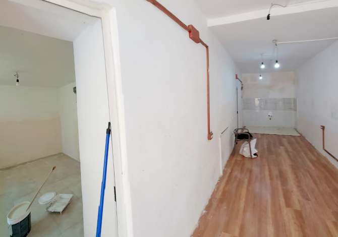 Ambient biznesi me qera 3+1 ne Tirane - 30,000 Leke