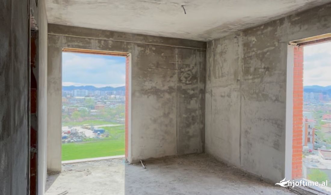 Shtepi ne shitje Apartament ne Tirane, 1+1, Mobilimi Bosh, pa mobiluar, Pagesa 72,000  Euro.