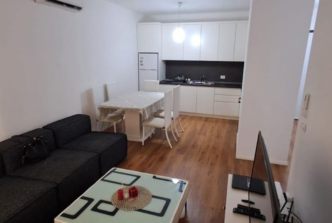 Jepet me qera 2+1+2 , pallat 2022