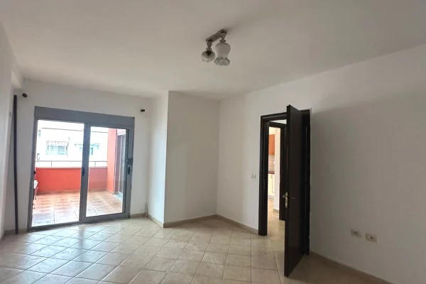 Apartment for rent in Tirana 1+1, Emty