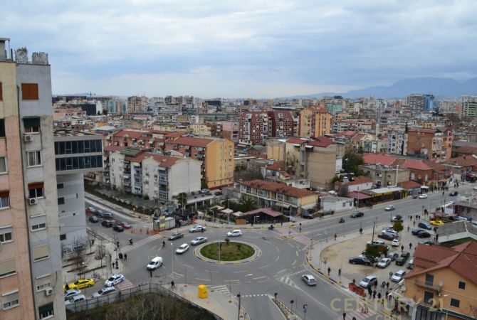 Business Property in Sale 4+1 in Tirana - 270,000 Euro