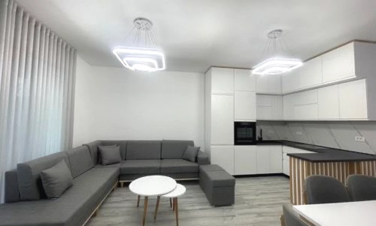 Shtepi me qera Apartament ne Tirane, 2+1, Mobilimi E mobiluar, Pagesa 800  Euro.