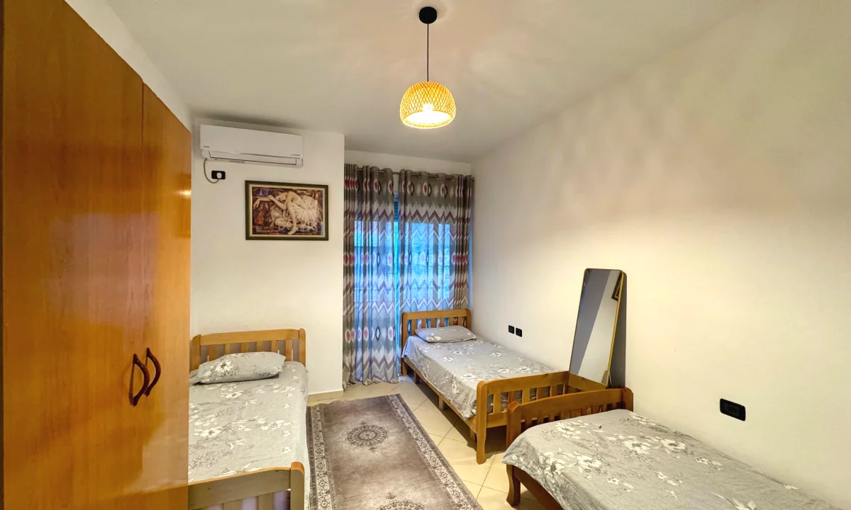 Shtepi me qera Apartament ne Tirane, 2+1, Mobilimi E mobiluar, Pagesa 700  Euro.