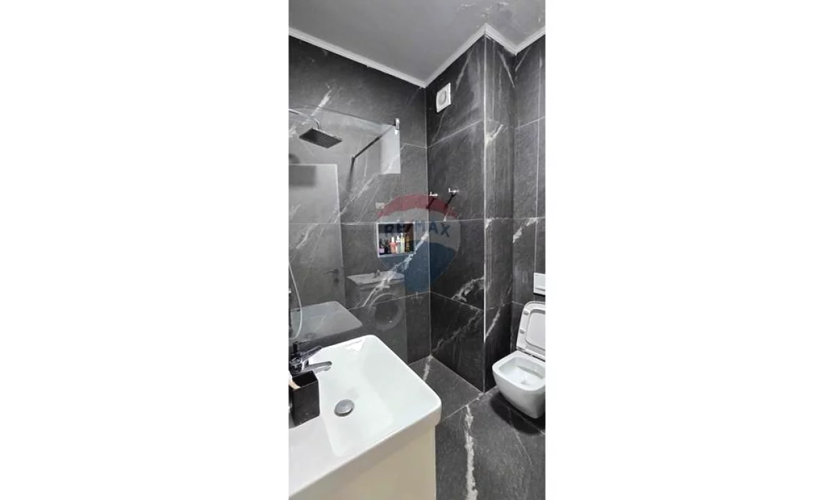 Shtepi me qera Apartament ne Tirane, 1+1, Mobilimi E mobiluar, Pagesa 800  Euro.