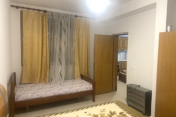 Shtepi me qera Shtepi Private ne Tirane, 1+1, Mobilimi E mobiluar, Pagesa 25,000  Leke.