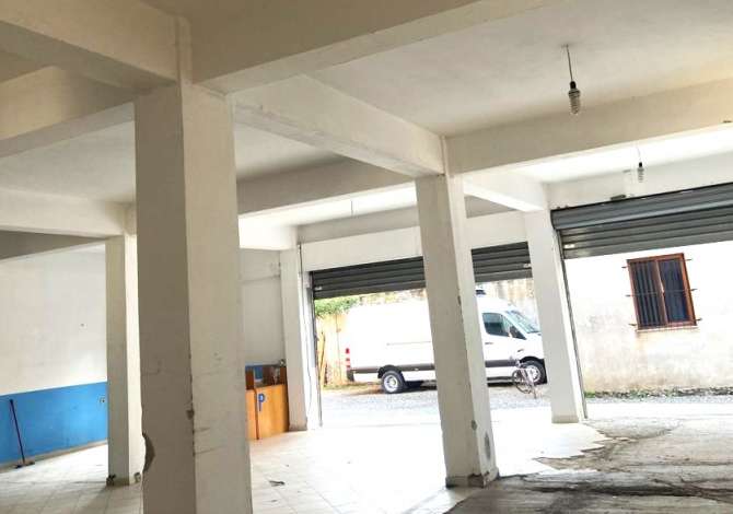 Ambient biznesi me qera 4+1 ne Tirane - 50,000 Leke