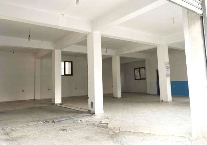Ambient biznesi me qera 4+1 ne Tirane - 50,000 Leke