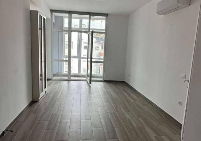 Ambient biznesi me qera 3+1 ne Tirane - 370 Euro