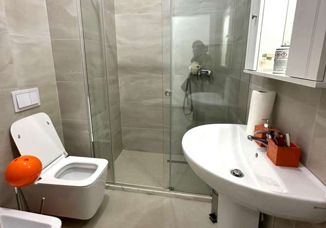 Apartament per Zyra me Qera te Komuna e Parisit te KIKA 2