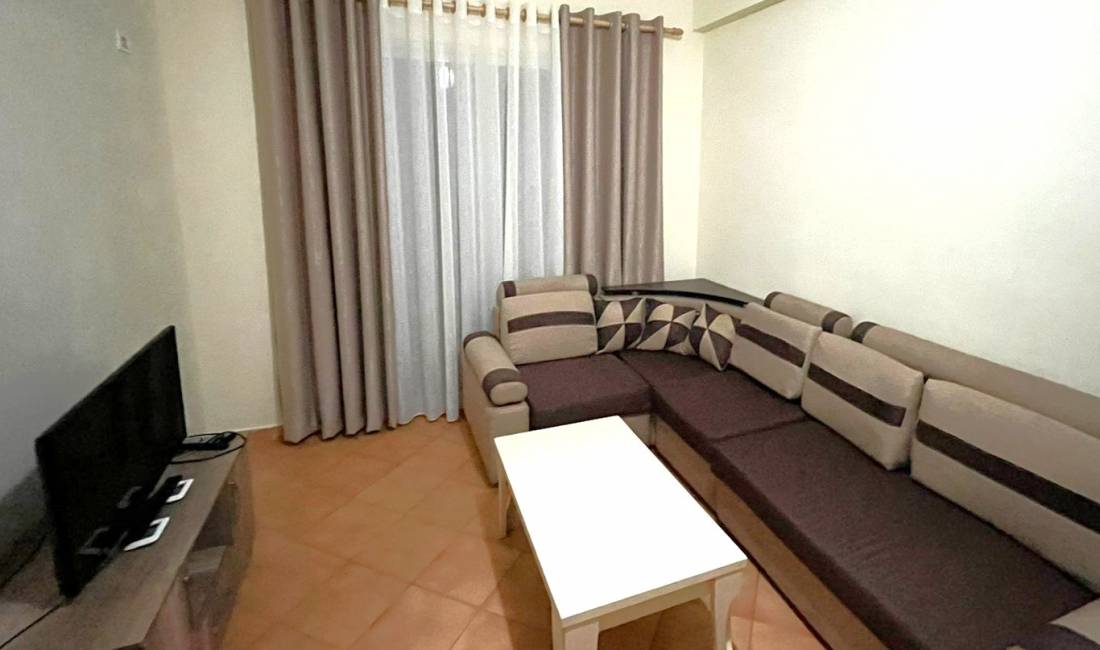 Shtepi me qera Apartament ne Tirane, 3+1, Mobilimi E mobiluar, Pagesa 37,000  Leke.
