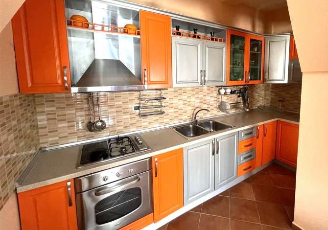 Shtepi me qera Apartament ne Tirane, 2+1, Mobilimi E mobiluar, Pagesa 400  Euro.