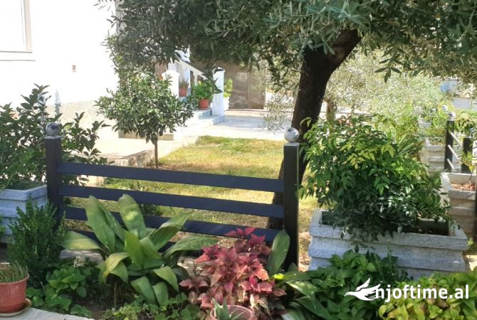 Shtepi me qera Apartament ne Tirane, 4+1, Mobilimi E mobiluar, Pagesa 500  Euro.