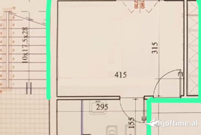 Ambiente Commerciale in Affitto 3+1 a Tirana - 400 Euro