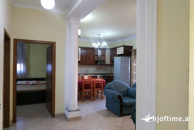 Shtepi ne shitje Shtepi Private ne Tirane, 7+1, Mobilimi E mobiluar, Pagesa 730,000  Euro.