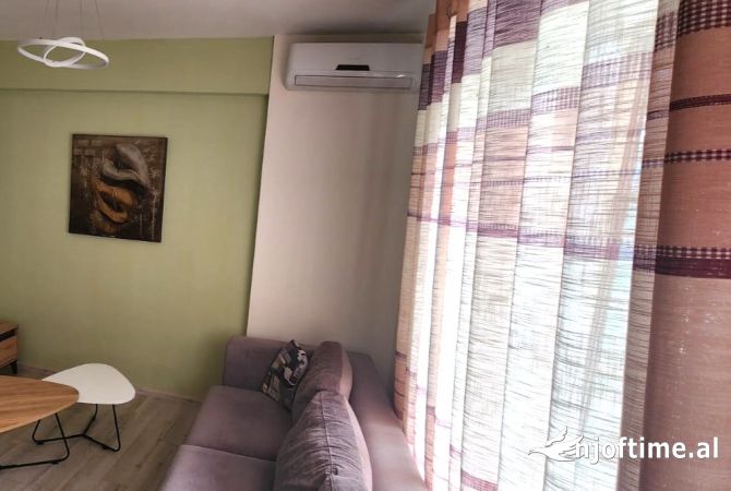 Shtepi me qera Apartament ne Tirane, 2+1, Mobilimi E mobiluar, Pagesa 700  Euro.