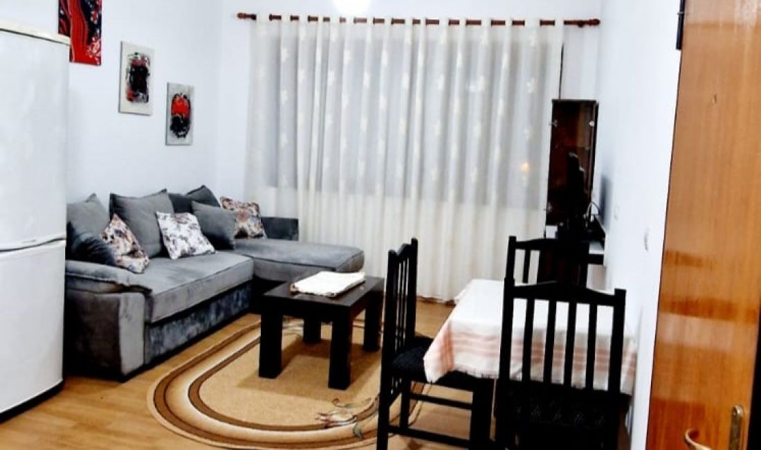 Shtepi me qera Apartament ne Tirane, 2+1, Mobilimi E mobiluar, Pagesa 45,000  Leke.