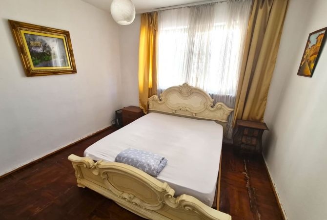 Shtepi me qera Apartament ne Tirane, 2+1, Mobilimi E mobiluar, Pagesa 45,000  Leke.