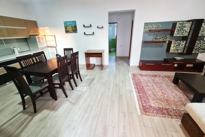 Appartamento in affitto a Tirana 3+1, Arredato