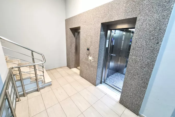 Shtepi me qera Apartament ne Tirane, 1+1, Mobilimi E mobiluar, Pagesa 50,000  Leke.