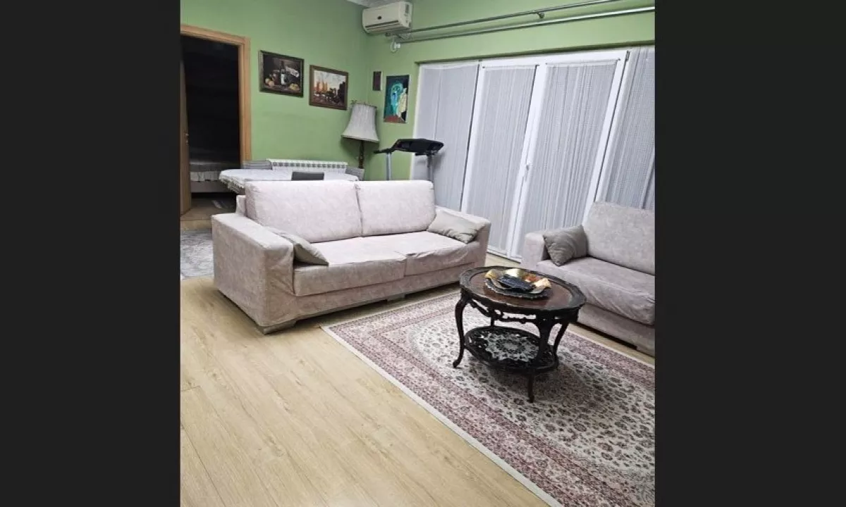 Shtepi me qera Apartament ne Tirane, 3+1, Mobilimi E mobiluar, Pagesa 500  Euro.