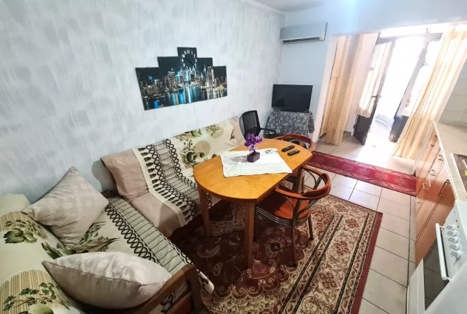 ✅ Garsoniere me Qera prane rruges se Kosovareve, stadiumi Dinamo(mobiluar, AC,e paster dhe e rregullt)