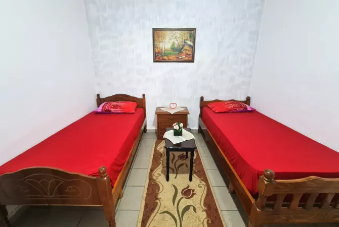 Shtepi me qera Apartament ne Tirane, Garsoniere, Mobilimi E mobiluar, Pagesa 40,000  Leke.