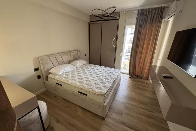 Shtepi me qera Apartament ne Tirane, 1+1, Mobilimi E mobiluar, Pagesa 60,000  Leke.