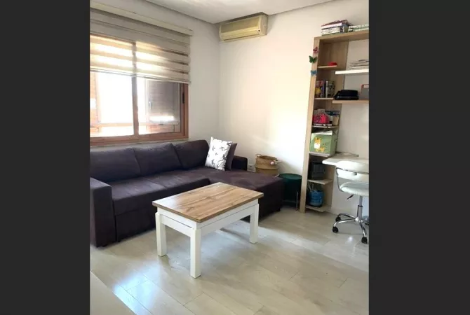 Shtepi me qera Apartament ne Tirane, 1+1, Mobilimi E mobiluar, Pagesa 500  Euro.