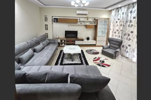 Shtepi me qera Apartament ne Tirane, 2+1, Mobilimi E mobiluar, Pagesa 65,000  Leke.