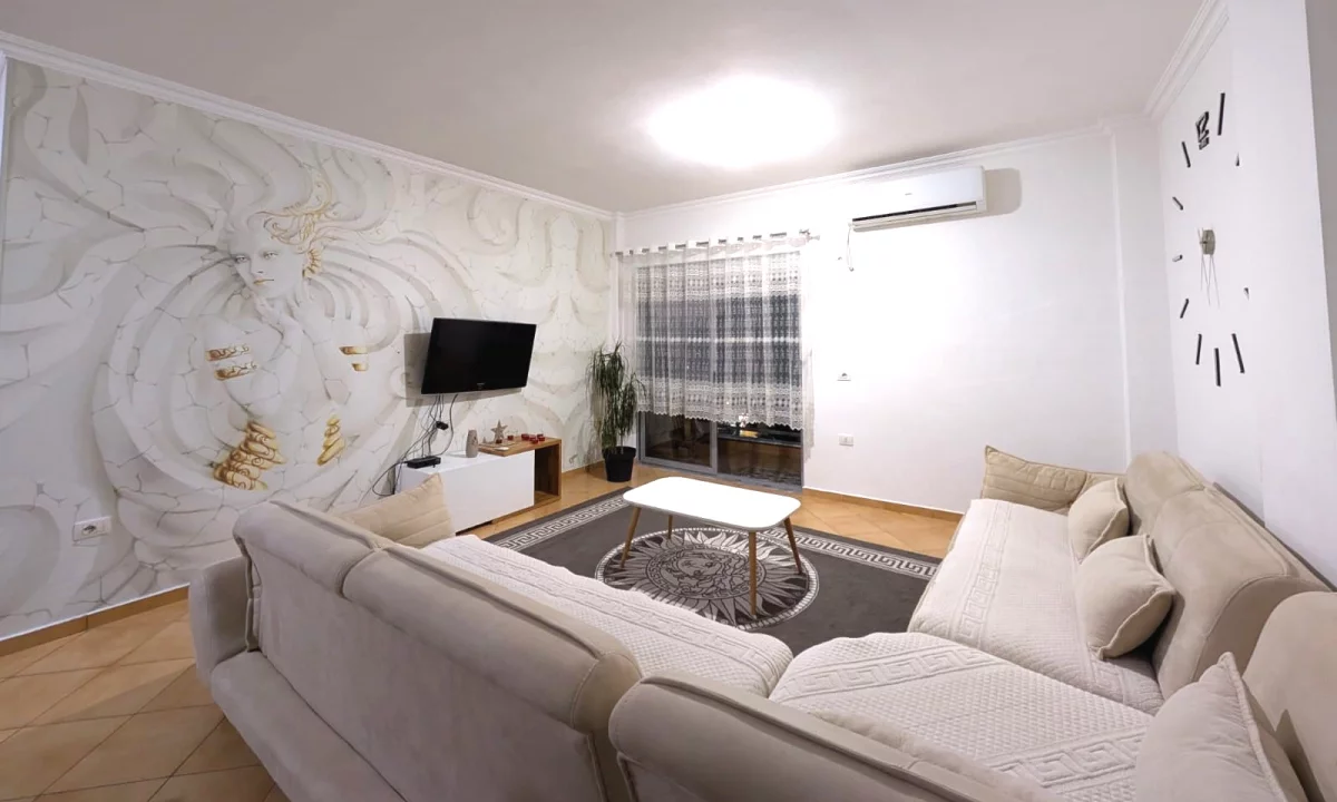 Shtepi me qera Apartament ne Tirane, 2+1, Mobilimi E mobiluar, Pagesa 45,000  Leke.