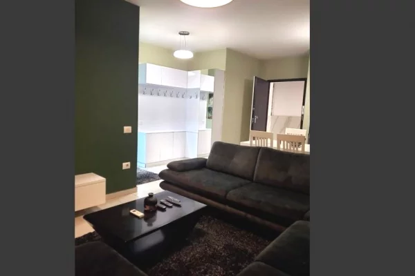 Shtepi me qera Apartament ne Tirane, 2+1, Mobilimi E mobiluar, Pagesa 900  Euro.