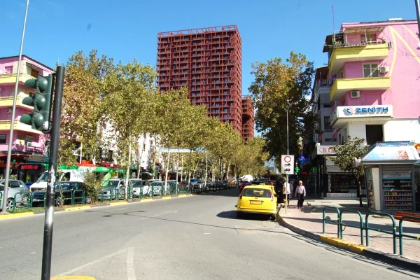 Shtepi me qera Apartament ne Tirane, Garsoniere, Mobilimi E mobiluar, Pagesa 35,000  Leke.