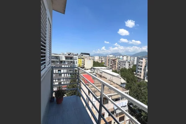 Shtepi me qera Apartament ne Tirane, 2+1, Mobilimi E mobiluar, Pagesa 65,000  Leke.