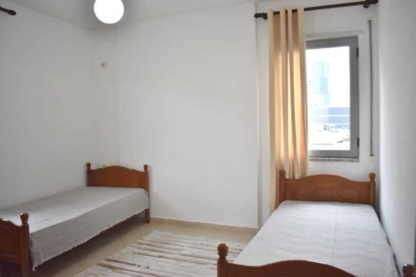Shtepi me qera Apartament ne Tirane, 2+1, Mobilimi E mobiluar, Pagesa 60,000  Leke.