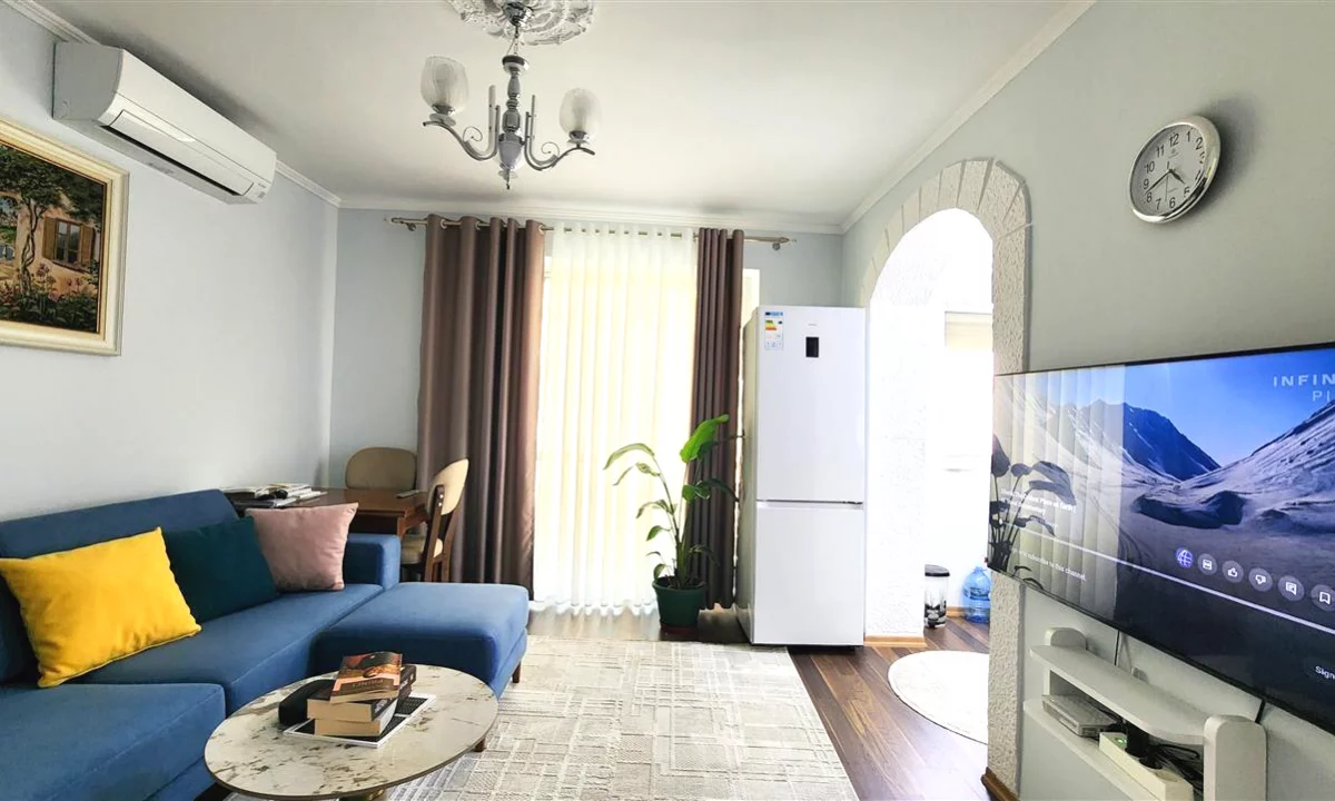 Shtepi me qera Apartament ne Tirane, 1+1, Mobilimi E mobiluar, Pagesa 50,000  Leke.