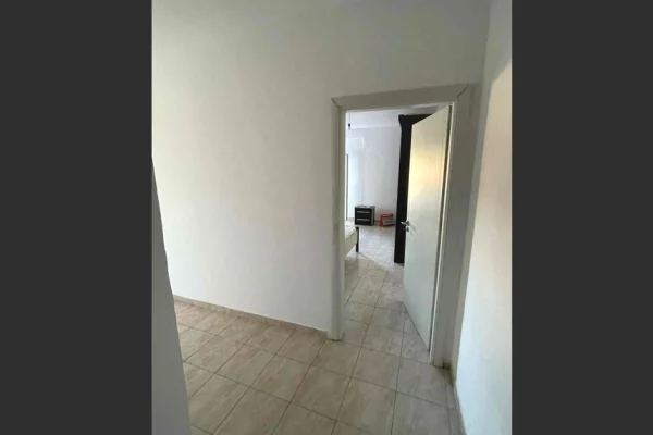 Shtepi me qera Apartament ne Tirane, 1+1, Mobilimi E mobiluar, Pagesa 35,000  Leke.