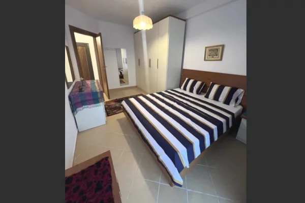 Shtepi me qera Apartament ne Tirane, 1+1, Mobilimi E mobiluar, Pagesa 40,000  Leke.